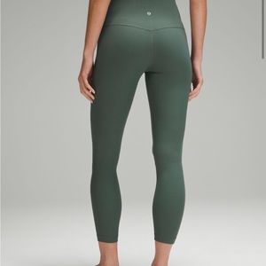 Lululemon ribbed 25” align leggings